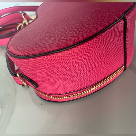 Pink Heart Shape Vegan Leather Purse Handbag Small Handle Satchel - Picture 10 of 13